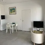 Entre Et Ocean, 3 Etoiles, Lumineux Et Calme En Plein Centre-ville Saint-Médard-en-Jalles