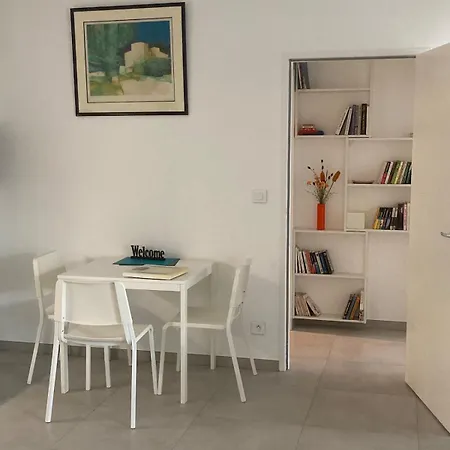 Apartmán Entre Et Ocean, 3 Etoiles, Lumineux Et Calme En Plein Centre-ville Saint-Médard-en-Jalles